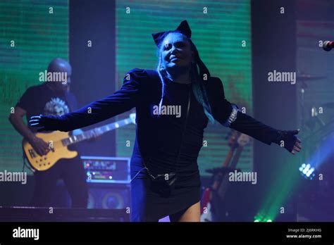 如何拿到游戲代理權(quán)的技巧與方法 助你快速成為行業(yè)領(lǐng)導(dǎo)者的第二類增值電信業(yè)務(wù)指南